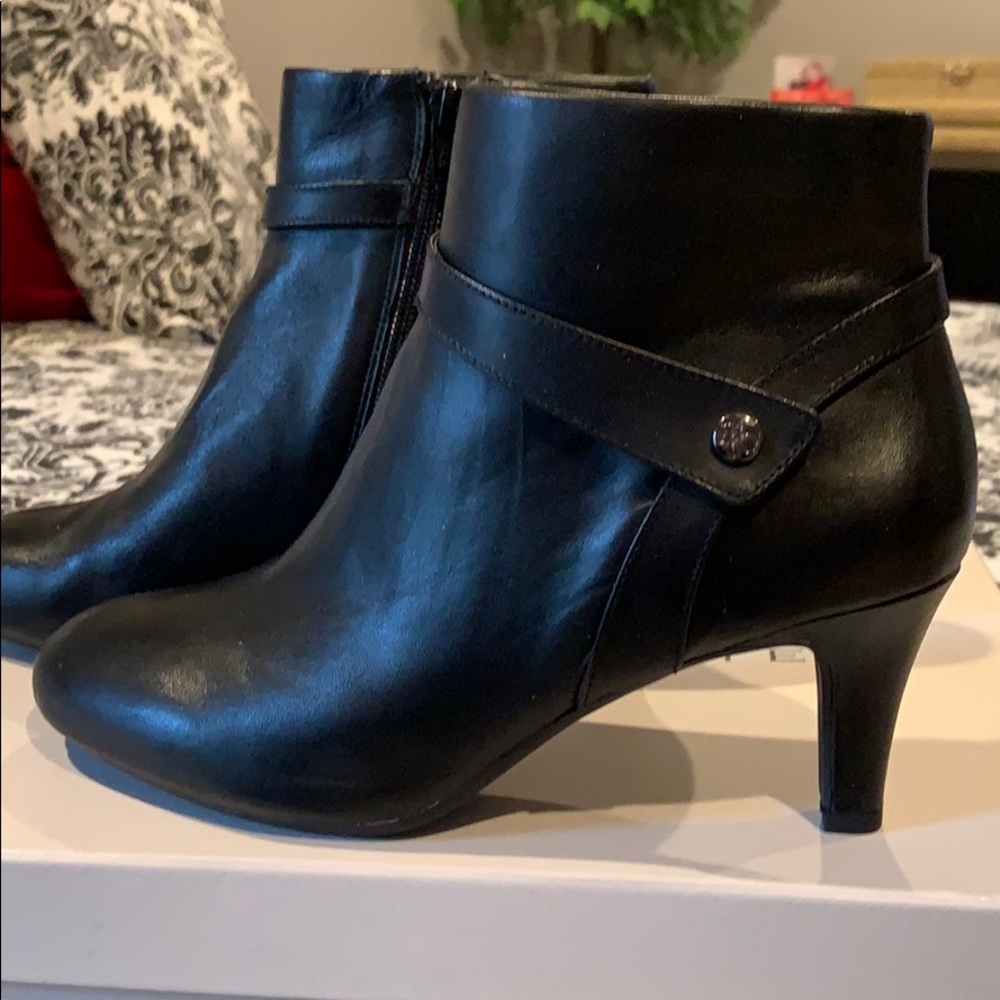 ALEX MARIE booties - Picture 2 of 5